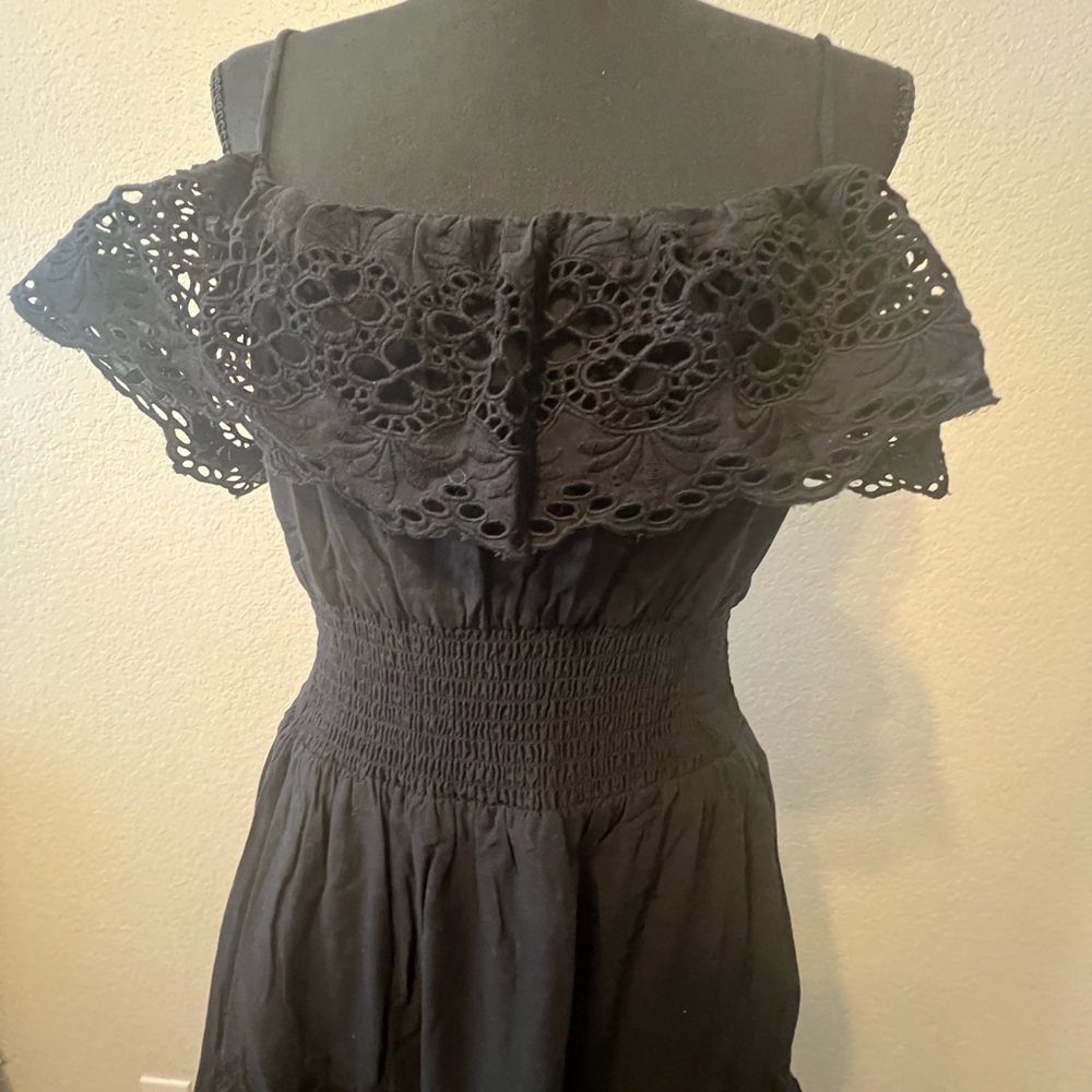 Black lace summer dress - Picture 2 of 7